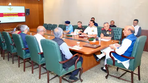 CDS General Anil Chauhan Tells Defence Industry: Fix Delivery Delays, Capitalise on Export Window