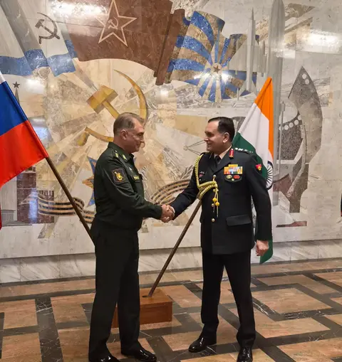 COAS Russia visit begins with Guard of Honour, Moscow talks