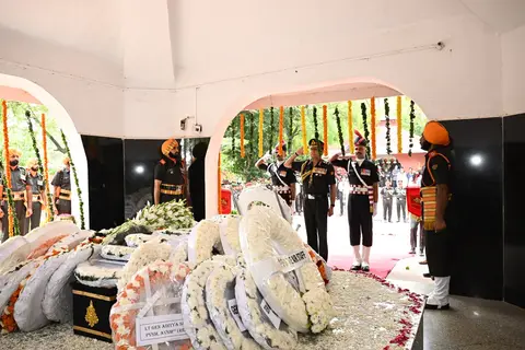 Gen VN Sharma, Former Army Chief, Cremated With Full Military Honours in Delhi