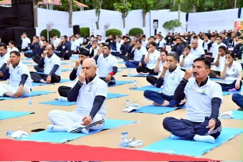 Indian Coast Guard Yoga Sangam 2026 Draws Thousands Across Ships and Stations on International Day of Yoga