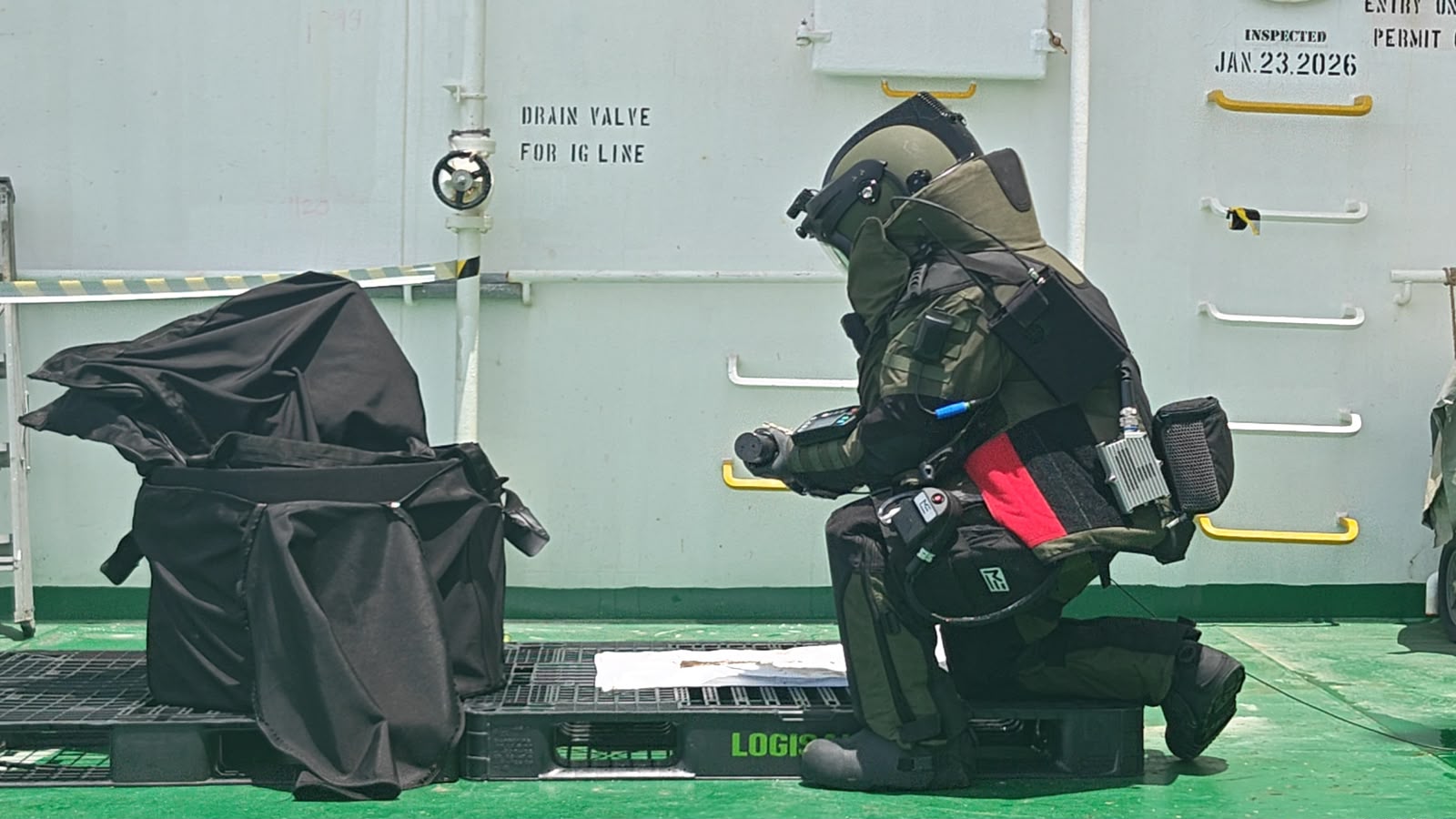 Indian Navy missile recovery ends safely as EOD team extracts warhead from foreign tanker