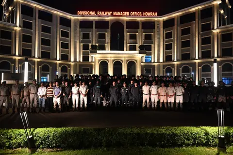 NSG Howrah Mock Drill Simulates Hostile Threat Aboard Vande Bharat Express