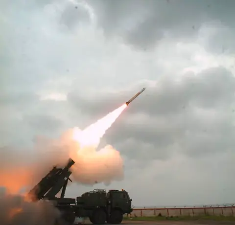 Pinaka Long Range Rocket Clears 60 km Guided Flight Test at Chandipur