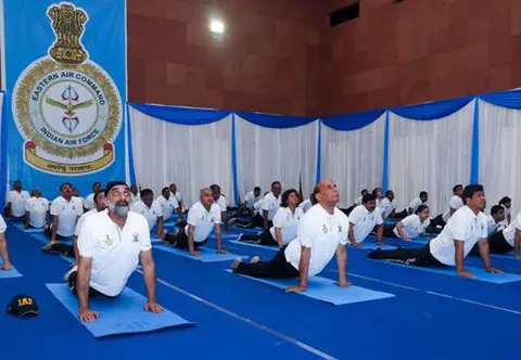Rajnath Singh Yoga Day: Defence Minister Leads 1,000 Soldiers at Shillong Air Command