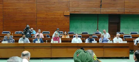 Standing Committee on Defence reviews Army role as CDS and incoming chief attend