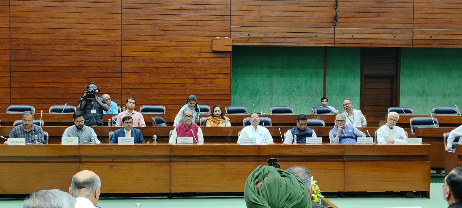 Standing Committee on Defence reviews Army role as CDS and incoming chief attend