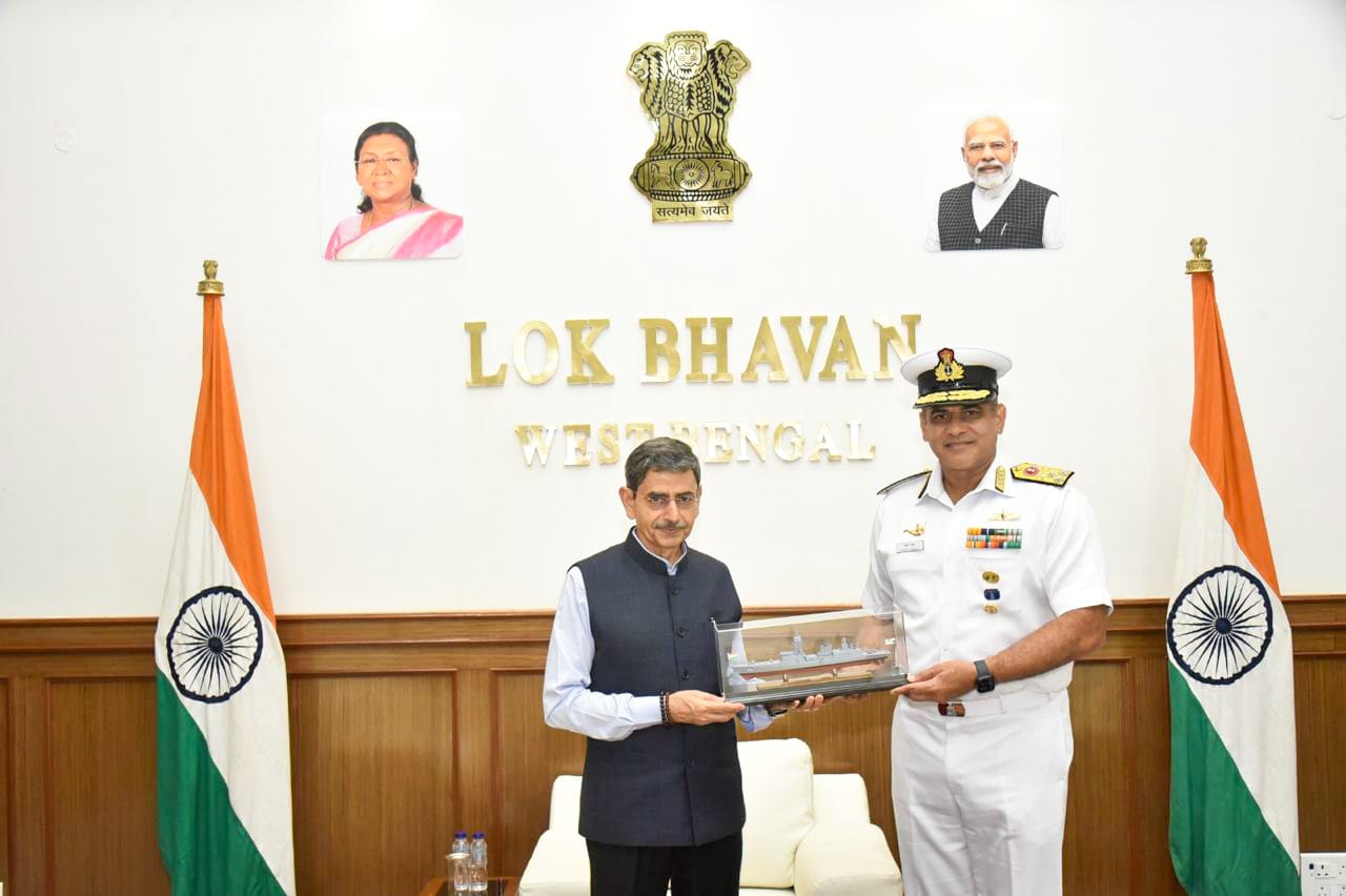 Vice Adm Sanjay Bhalla calls on Bengal Governor R.N. Ravi in Kolkata